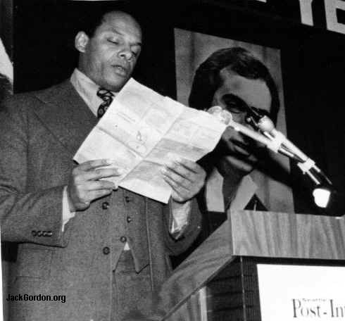 George Raveling at the Sports Man of the Year Banquet, 1980